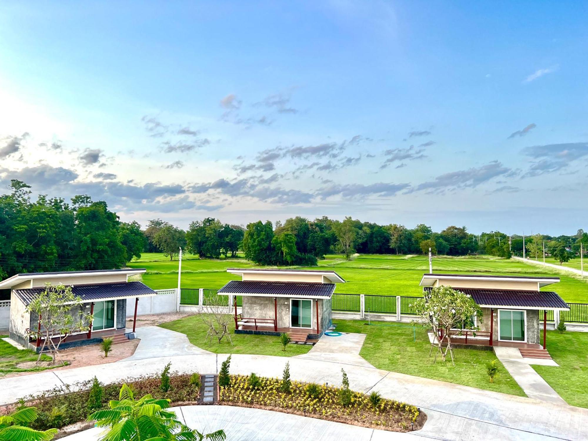 Farm View Resort @Uthai Thani ฟาร์มวิว รีสอร์ท อุทัยธานี Nong Khayang Exterior foto